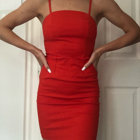 Dresses and Rompers - Picture 4 of 9